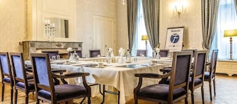 Delightful Room for Cultural Tours Near De Waag Leeuwarden and Fries Museum