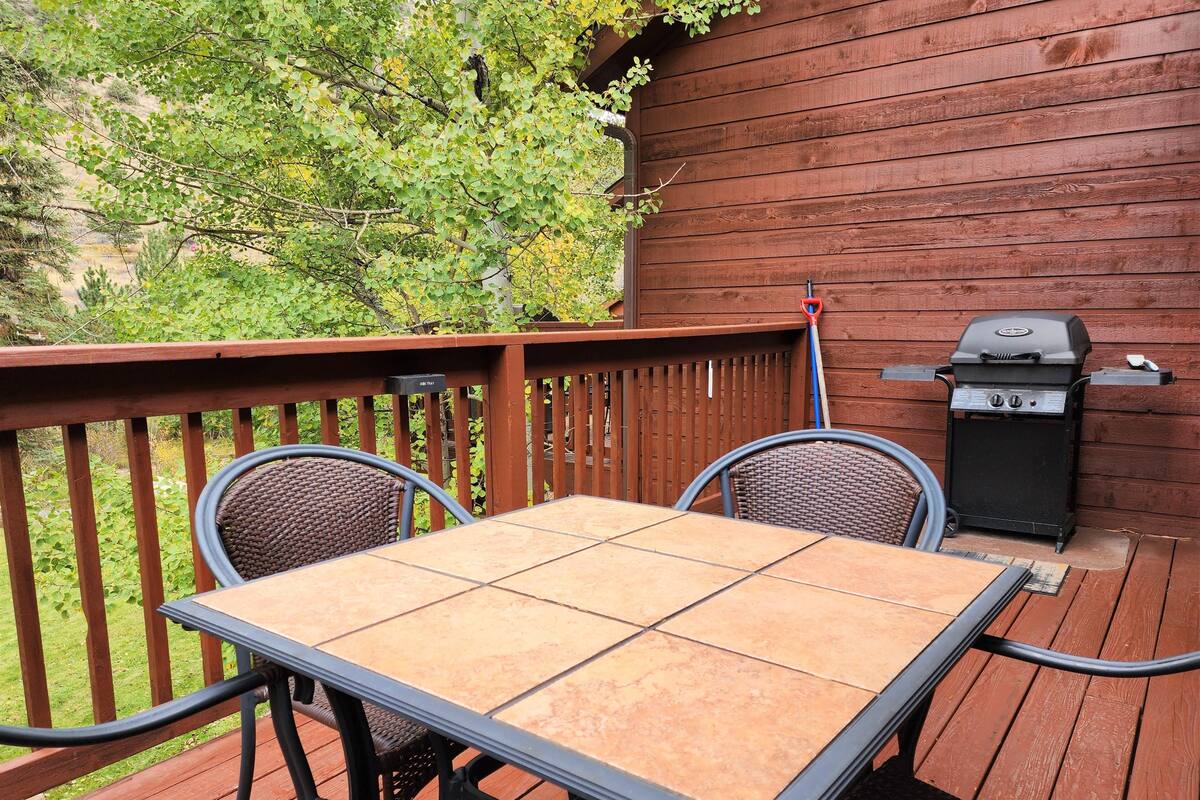 Condo, Multiple Beds (Apartment) | Outdoor dining