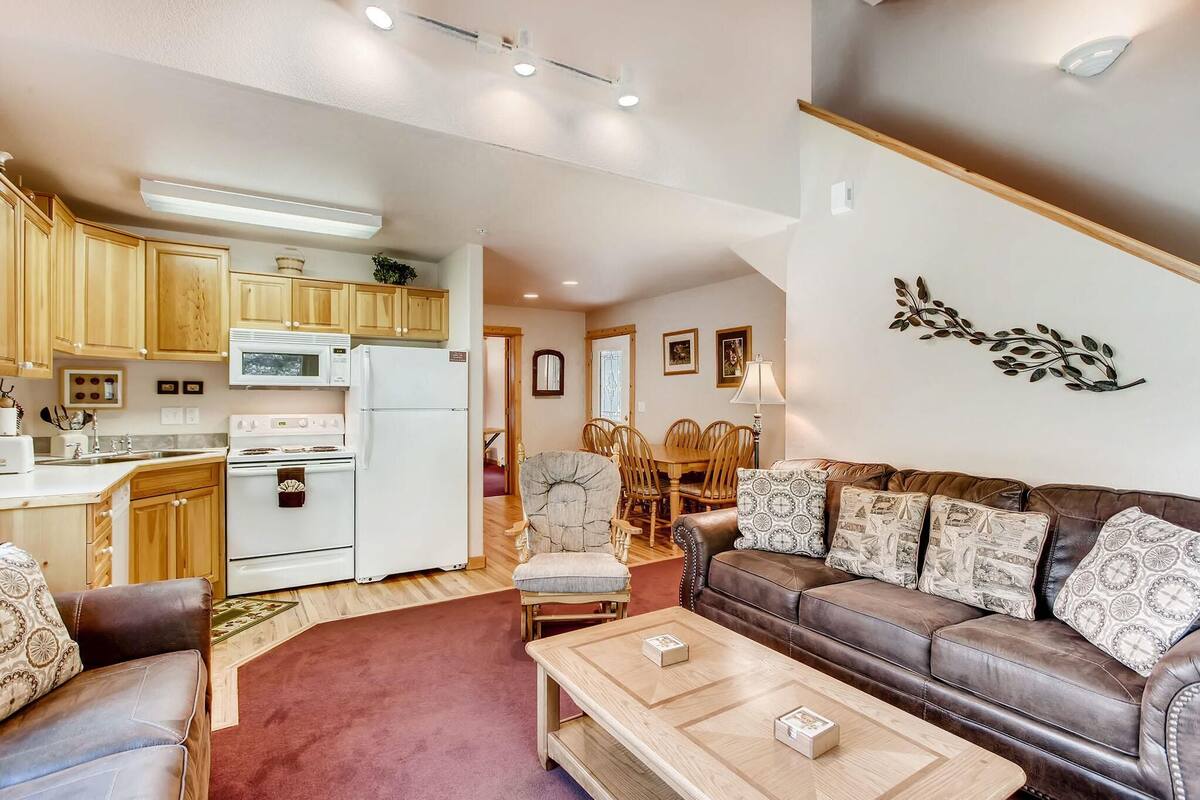 Condo, Multiple Beds (Apartment) | Living area
