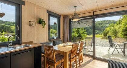 Ferienhaus 'Traumblick' mit Bergblick, privater Terrasse und Wi-Fi