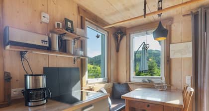 Ferienhaus 'Ferienhaus Alpenzauber' mit Bergblick, privater Terrasse und Wi-Fi