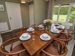 Dining - Sparrow House (Alnwick)