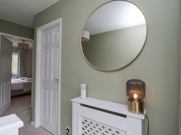 4 室のベッドルーム、客室ごとに異なる装飾、客室ごとに異なるインテリア、WiFi (無料)