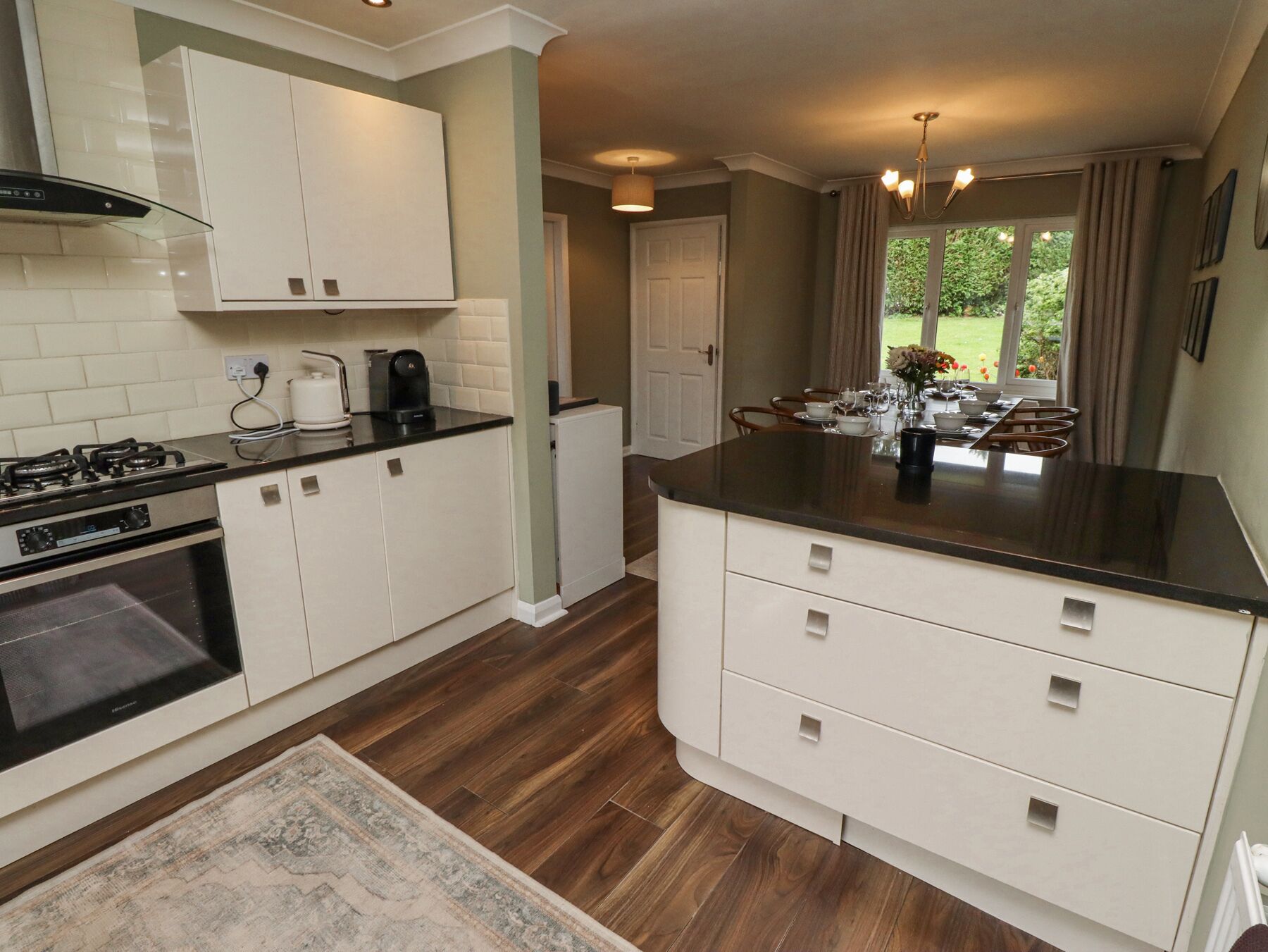 Mesin basuh pinggan mangkuk 