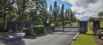 View of Mauna Kea in Gated Community across from Golf Course