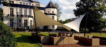 Unique Experience: Stay in a Royal Building Near Museums | Indoor Swimming Pool