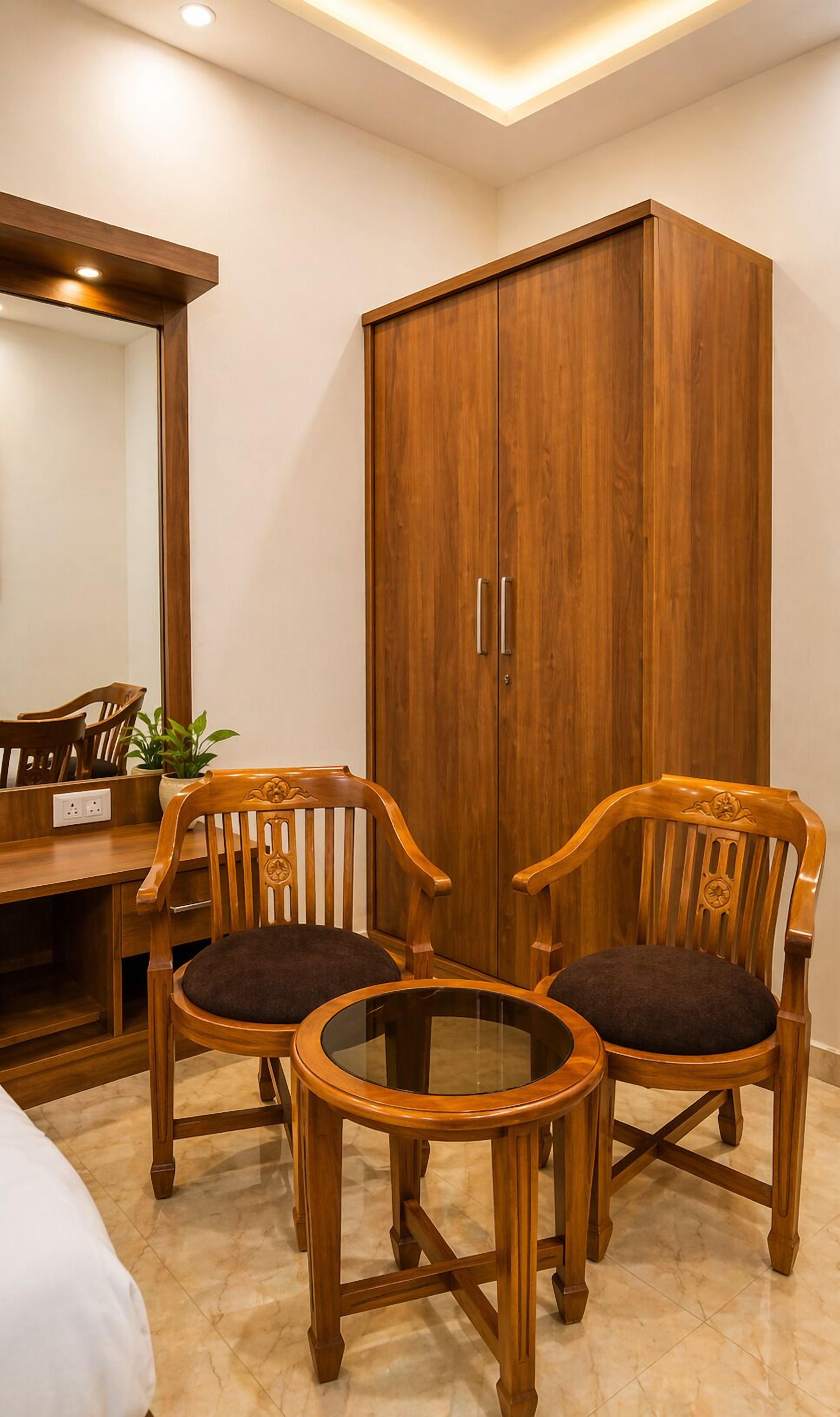 Deluxe-Studiosuite, Stadtblick | Zimmersafe, schallisolierte Zimmer, kostenloses WLAN, Bettwäsche