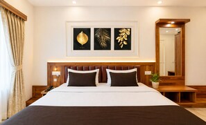 Deluxe Studio Suite, City View | In-room safe, soundproofing, free WiFi, bed sheets - Hotel Ganga Vatika Varanasi (Varanasi)