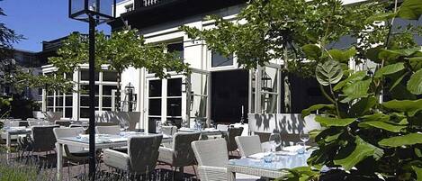 Restauration en plein air