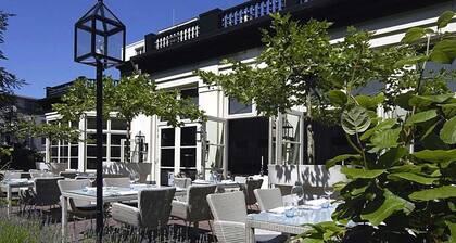 2 Quaint Rooms with Easy Access to Arnhem Cultural Sites, Near Museum Arnhem