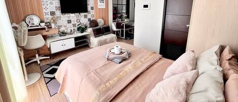 1 bedroom, Internet, bed sheets, wheelchair access