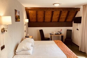 1 Schlafzimmer, BĂŒgeleisen/BĂŒgelbrett, kostenloses WLAN, BettwĂ€sche