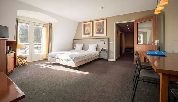 1 chambre, fer et planche Ă repasser, Wi-Fi gratuit, draps fournis