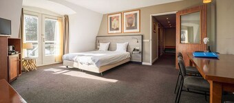 Relaxing Stay Near the Beach, Nature Reserves & Museums! Free Parking, Breakfast