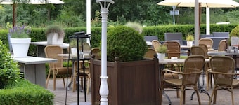 Convenient Stay Near Noordwijk Beach & Historic Lighthouse! Free Breakfast!
