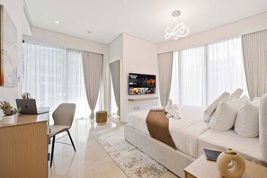 2 bedrooms, desk, iron/ironing board, WiFi
