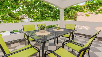 Standard Apartment, Balcony, Garden View | Balcony