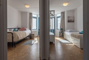 3 bedrooms, WiFi