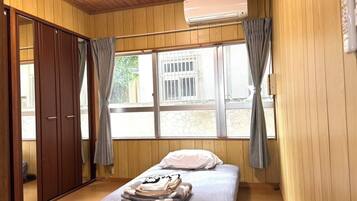 Basic Apartment, Sea View | Free WiFi