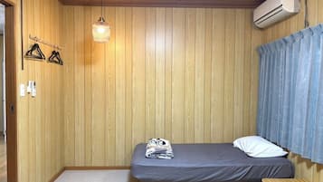 Basic Apartment, Sea View | Free WiFi