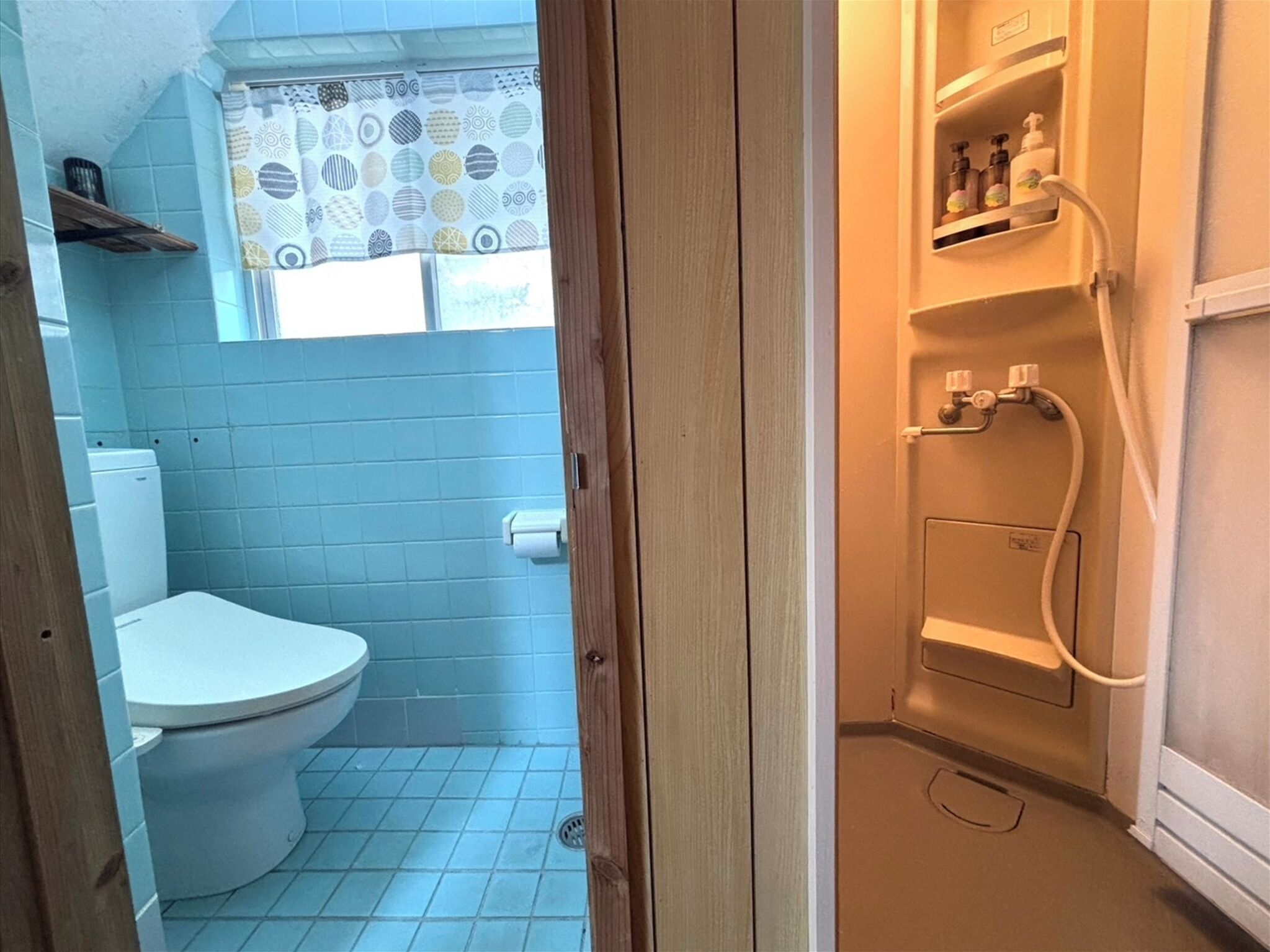 Appartamento Basic, vista mare | Bagno | Doccia, asciugacapelli, asciugamani, shampoo