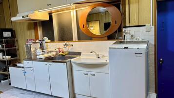 Basic Apartment, Sea View | Private kitchen | Mini-fridge, microwave, stovetop, cookware/dishes/utensils