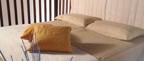 1 chambre, fer et planche Ă repasser, Wi-Fi, draps fournis