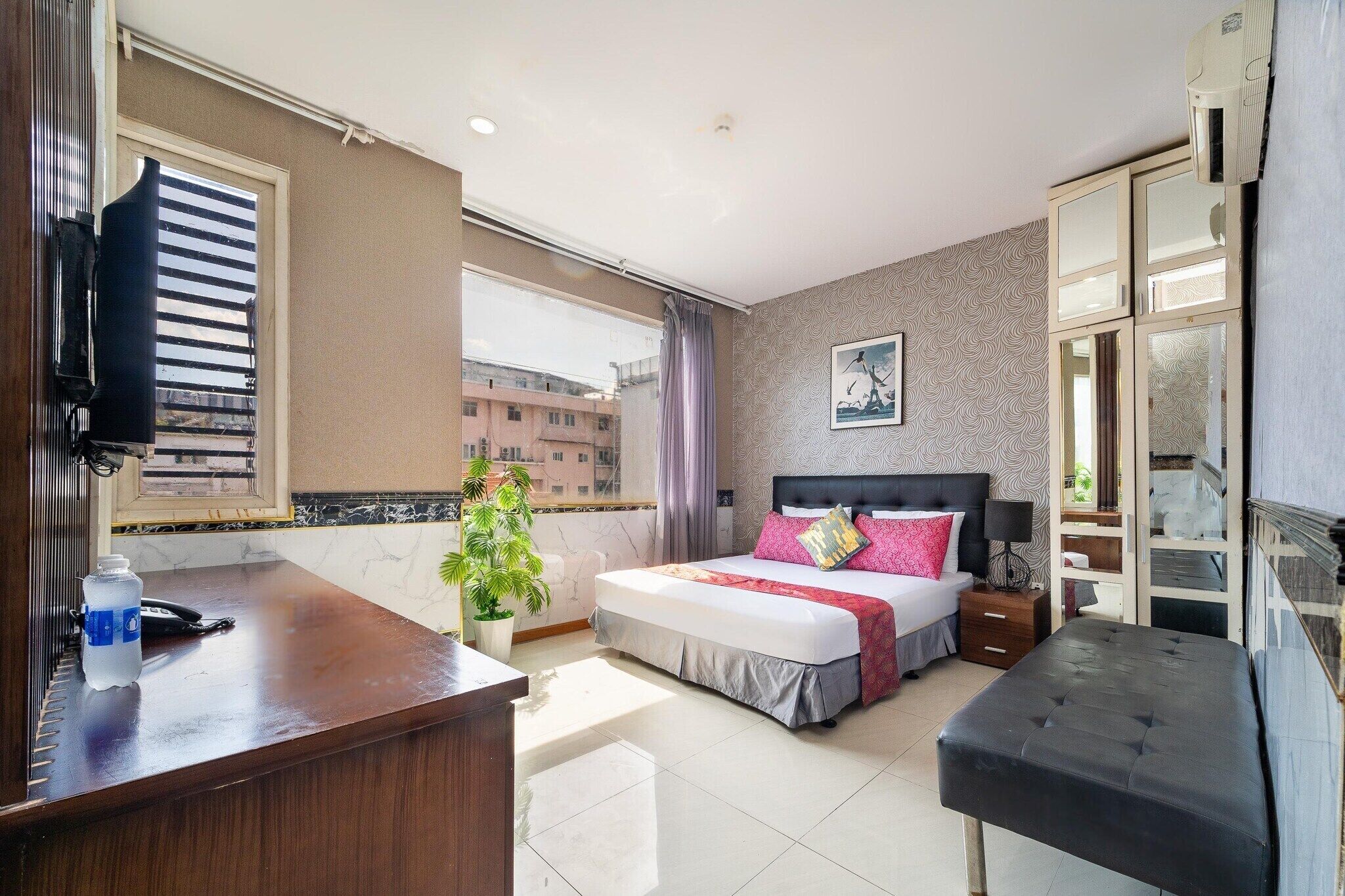 1 chambre, bureau, Wi-Fi gratuit, draps fournis