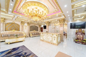 Lobby - Spacious Suite Stay | Walk to Children Hospital 1 (Ho-Chi-Minh)