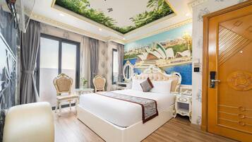 1 bedroom, desk, bed sheets