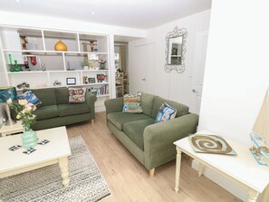 Living area - Delaware M3 (Yarmouth)