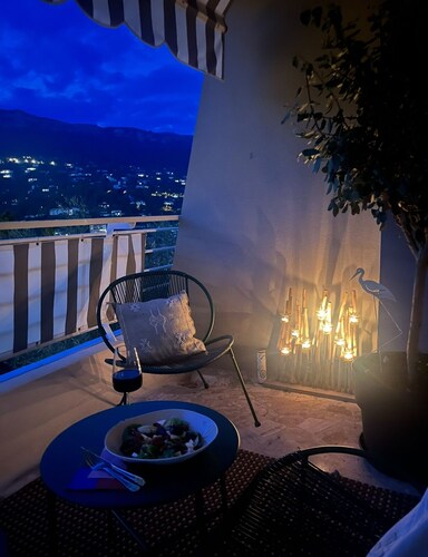 Charmant appartement à Vence – Vue spectaculaire, ensoleillé, calme près de tout