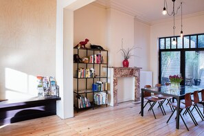 تلفزيون ذكي، خدمات بث