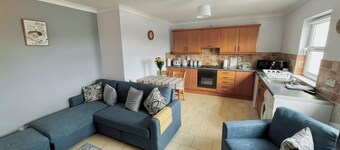 Shalom Apartment 98B