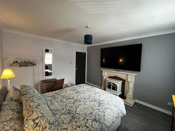 1 bedroom, individually decorated, individually furnished, free WiFi