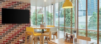 Bloom Hotel - BKC Kalina