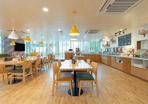 Restaurant - Bloom Hotel - BKC Kalina (Mumbai)