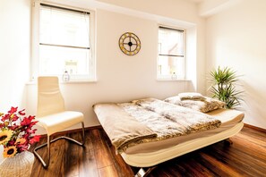 1 soverom, strykejern/-brett, reiseseng for barn og wi-fi