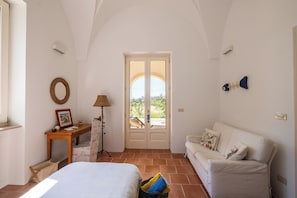 3 chambres, fer et planche à repasser, accès au Wi-Fi (inclus)