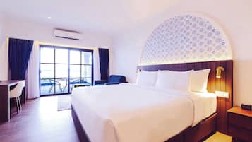 Kamer, 1 kingsize bed, niet-roken (Prestige Ocean) | Een bureau, een strijkplank/strijkijzer, gratis wifi