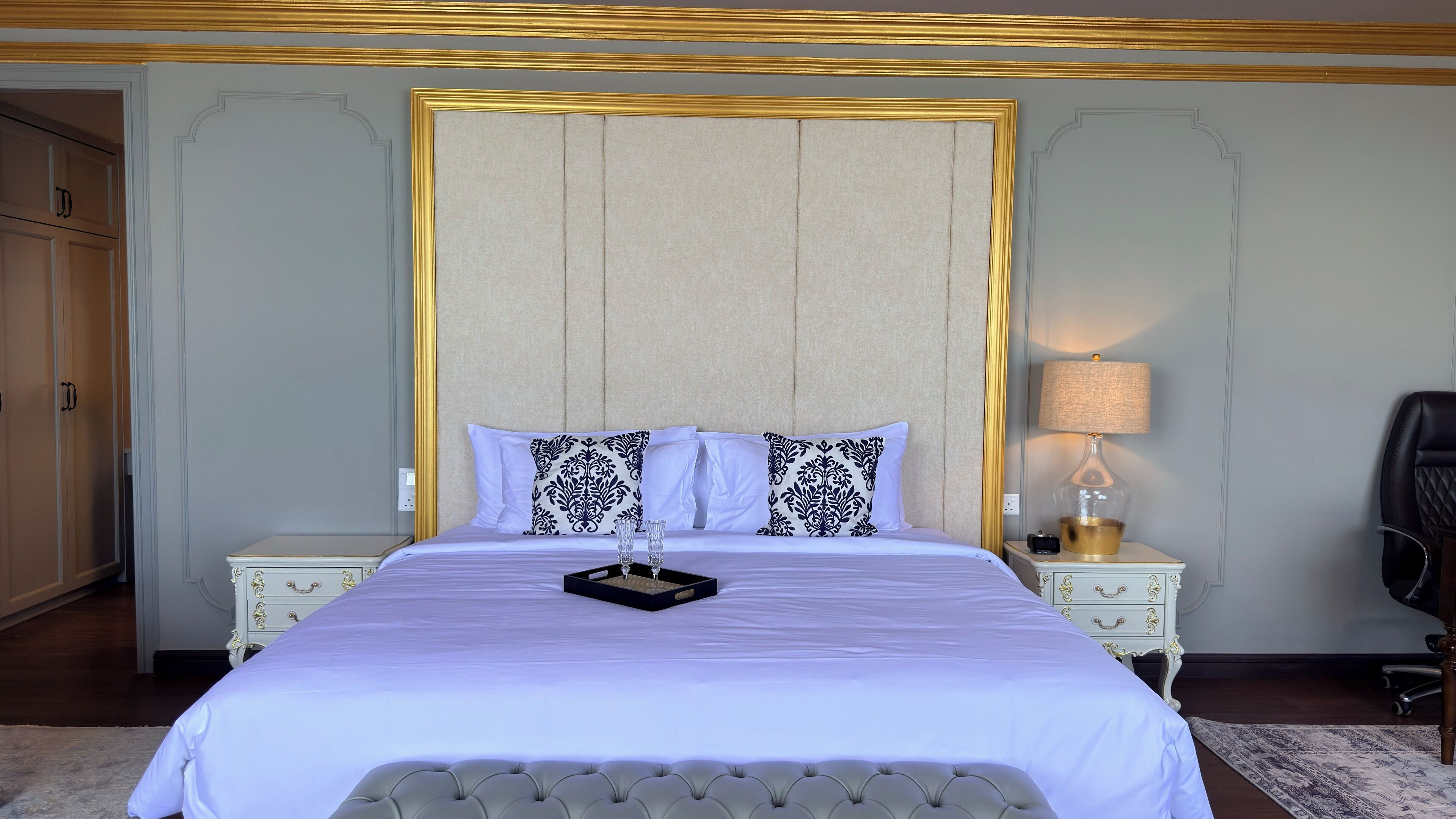 Suite, 1 Tempat Tidur King, Bebas Asap Rokok (Lisbon Majestic) | Meja kerja, setrika/meja setrika, dan Wi-Fi gratis