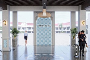 Fachada de la propiedad