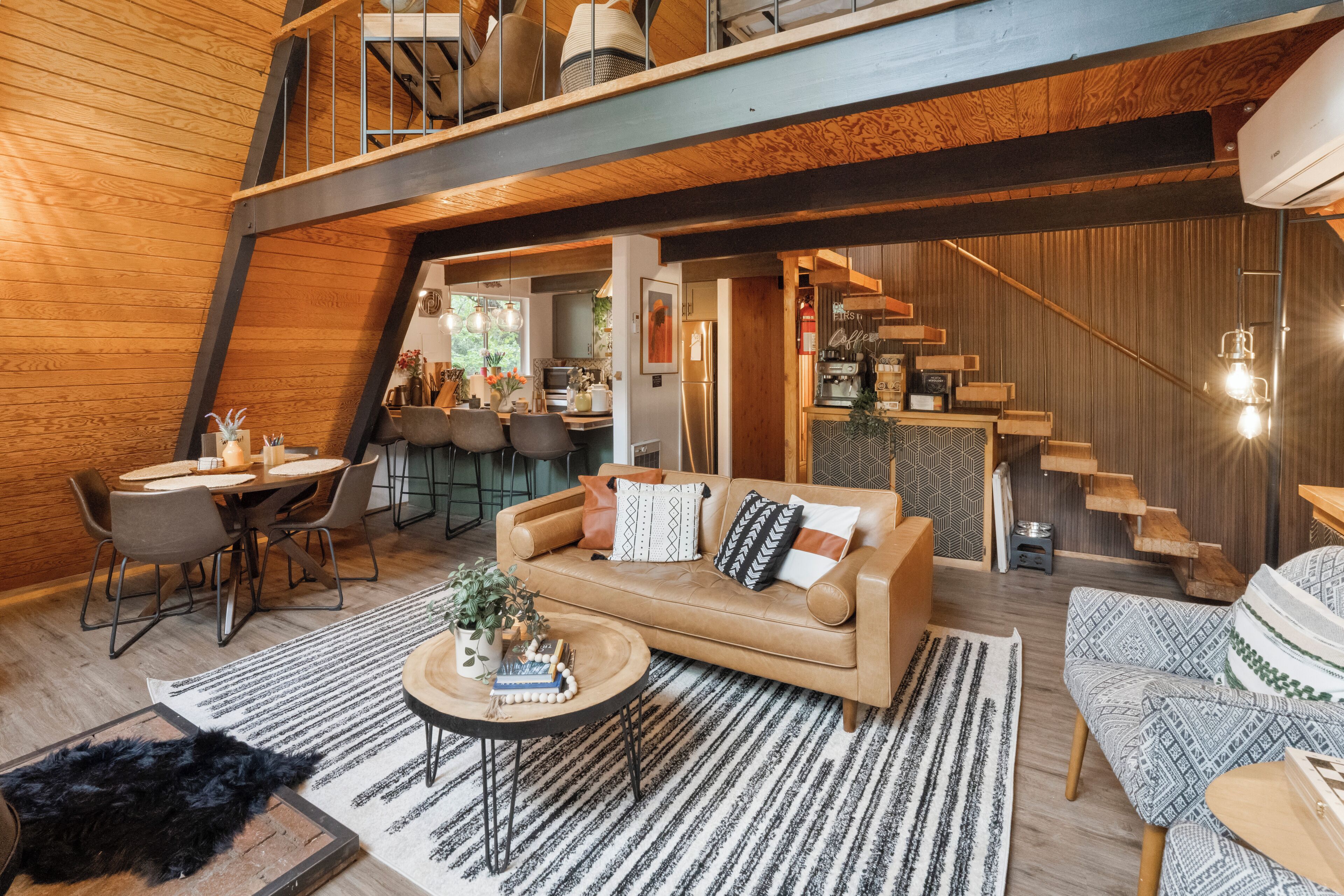 智能电视、壁炉