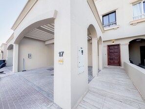 House | 3 bedrooms, Internet - Designer-furnished Villa With Luxury Finishes (Dubai)