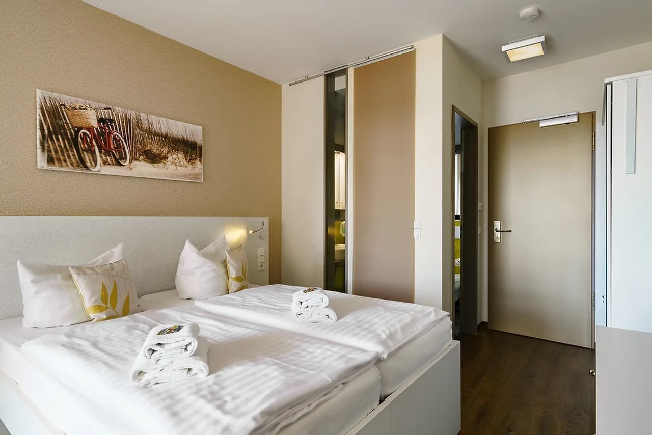 Double Room With Balcony - Radlon Fahrrad-komfort-hotel Id 159319 - Waren