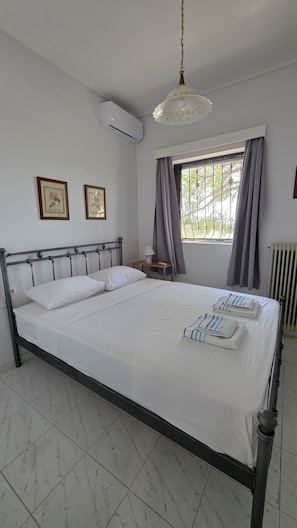 4 habitaciones, tabla de planchar con plancha y wifi gratis 