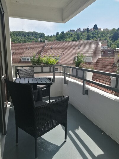 Central and quietly located apartment with balcony