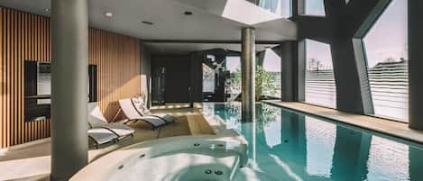 Zimmersafe, schallisolierte Zimmer, Bügeleisen/Bügelbrett