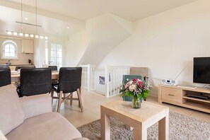 Fernseher, Stereoanlage