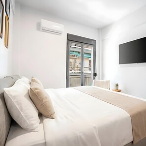 2 chambres, fer et planche à repasser, Wi-Fi, draps fournis